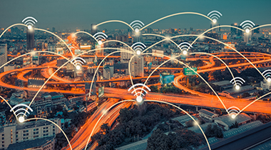 规模发展 vs <b>僵化架构</b>